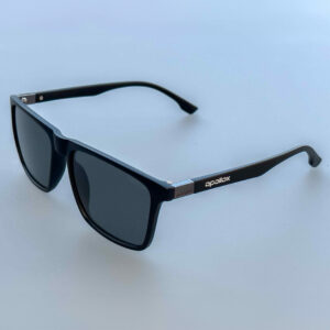 SP01 Black / Black